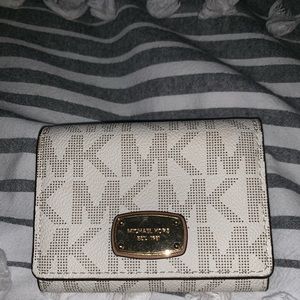 MK coin wallet